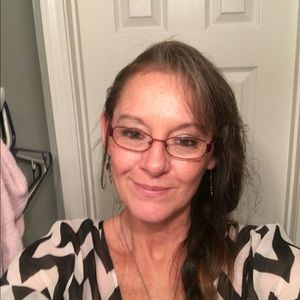 Meet your Posher, Carol